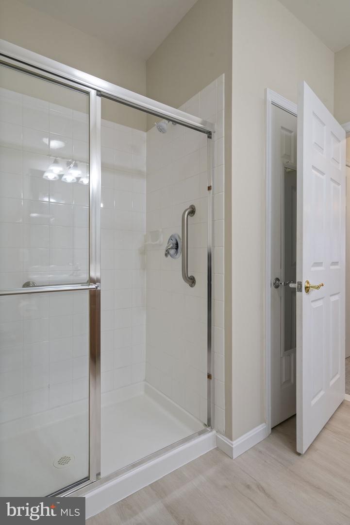20751 ROYAL PALACE SQ #104, STERLING, Virginia 20165, 3 Bedrooms Bedrooms, ,2 BathroomsBathrooms,Residential,For sale,20751 ROYAL PALACE SQ #104,VALO2089344 MLS # VALO2089344