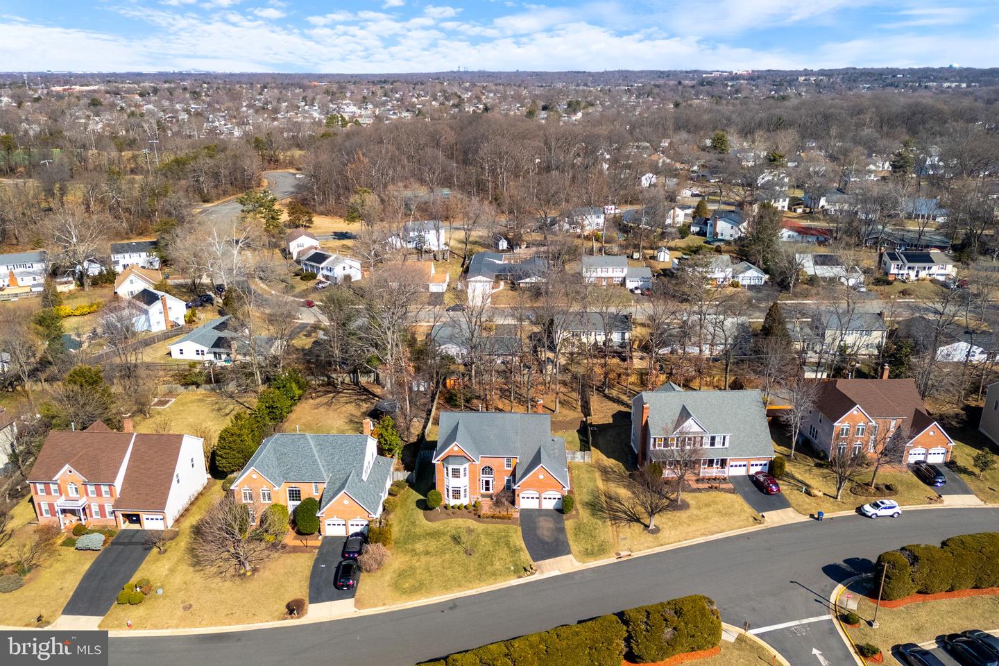 4711 RIPPLING POND DR, FAIRFAX, Virginia 22033, 5 Bedrooms Bedrooms, ,4 BathroomsBathrooms,Residential,For sale,4711 RIPPLING POND DR,VAFX2223074 MLS # VAFX2223074