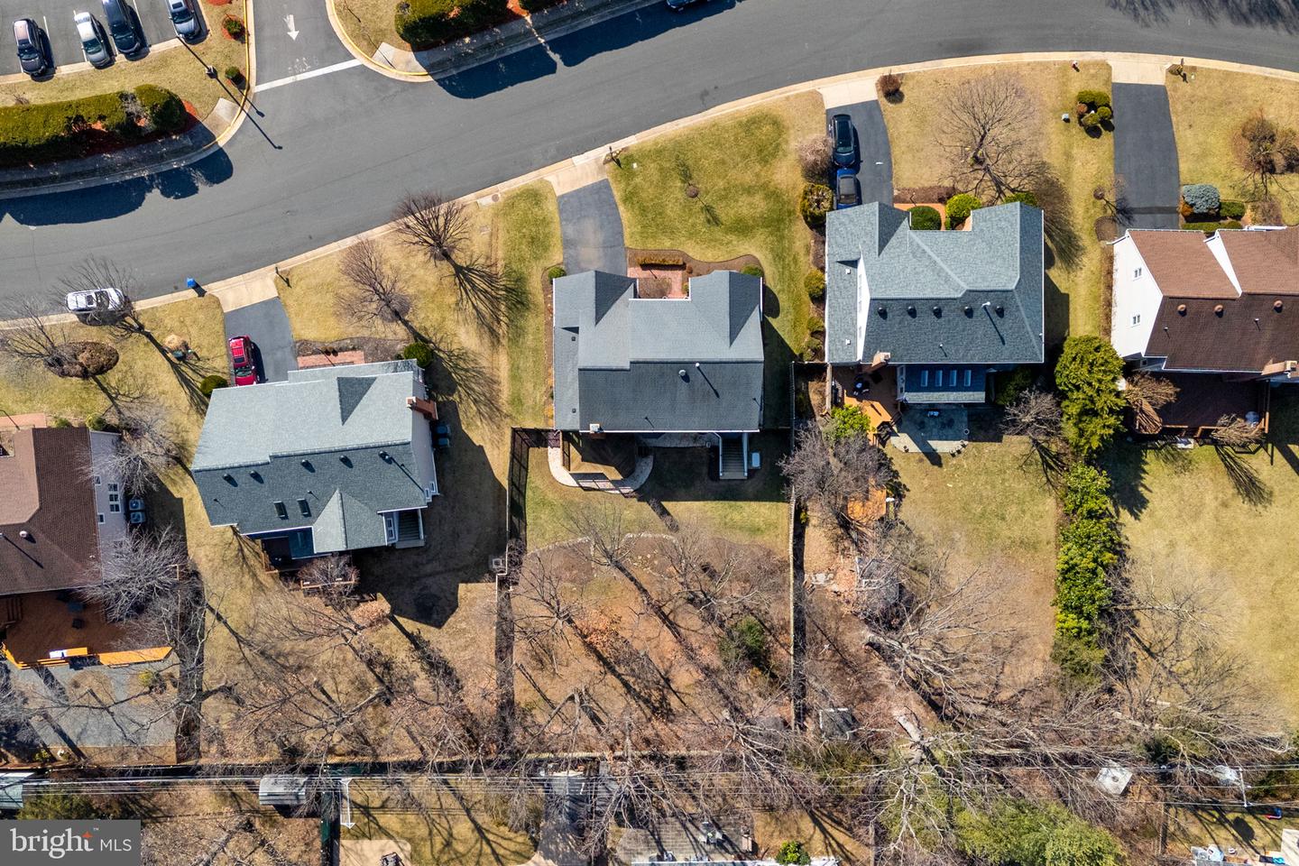 4711 RIPPLING POND DR, FAIRFAX, Virginia 22033, 5 Bedrooms Bedrooms, ,4 BathroomsBathrooms,Residential,For sale,4711 RIPPLING POND DR,VAFX2223074 MLS # VAFX2223074