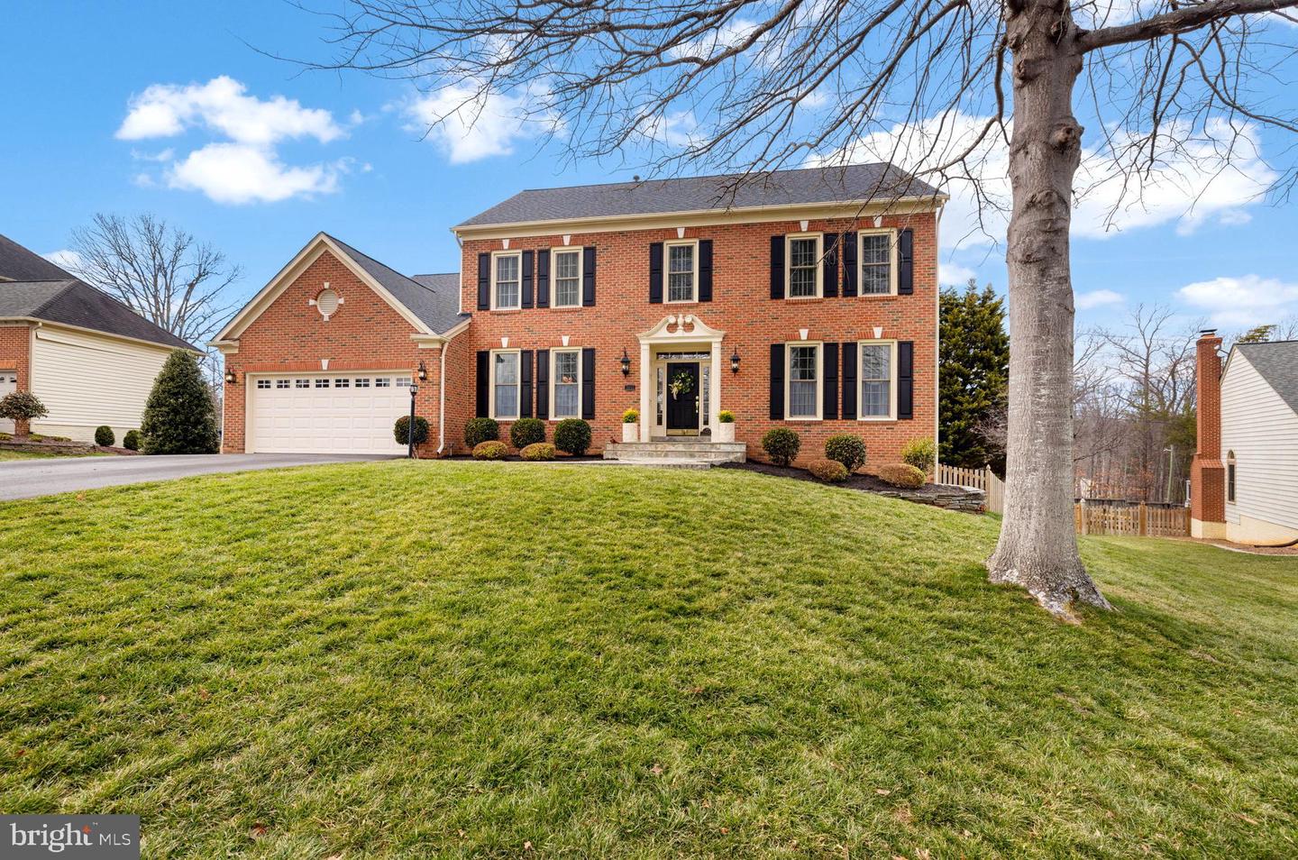 7812 PREAKNESS LN, FAIRFAX STATION, Virginia 22039, 5 Bedrooms Bedrooms, ,4 BathroomsBathrooms,Residential,For sale,7812 PREAKNESS LN,VAFX2223136 MLS # VAFX2223136