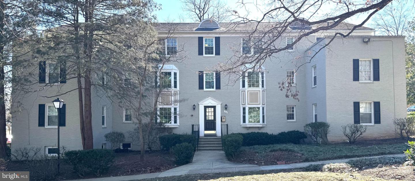 708 S ARLINGTON MILL DR #14101, ARLINGTON, Virginia 22204, 2 Bedrooms Bedrooms, ,1 BathroomBathrooms,Residential,For sale,708 S ARLINGTON MILL DR #14101,VAAR2053676 MLS # VAAR2053676