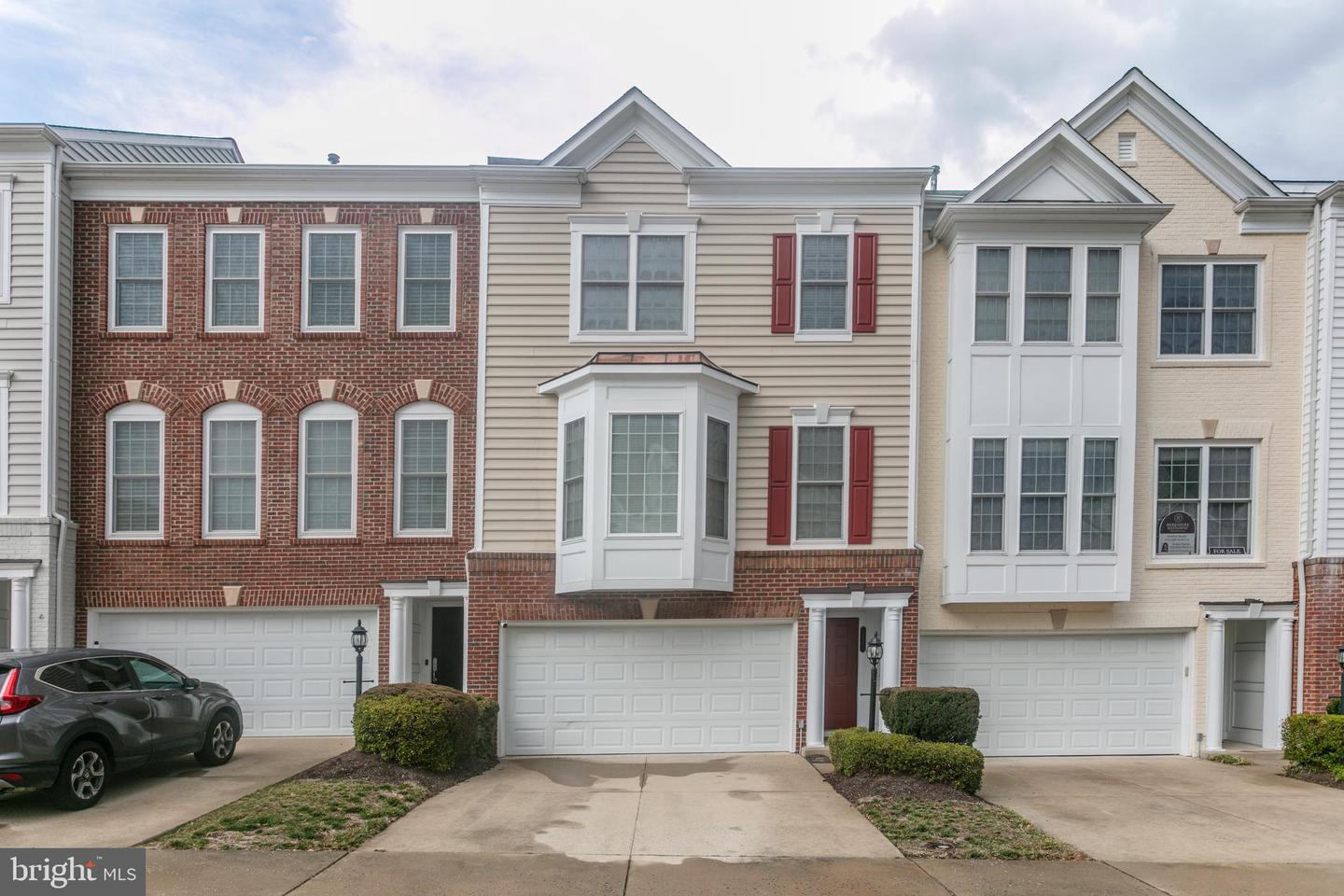 14569 CROSSFIELD WAY, WOODBRIDGE, Virginia 22191, 3 Bedrooms Bedrooms, ,2 BathroomsBathrooms,Residential,For sale,14569 CROSSFIELD WAY,VAPW2088218 MLS # VAPW2088218