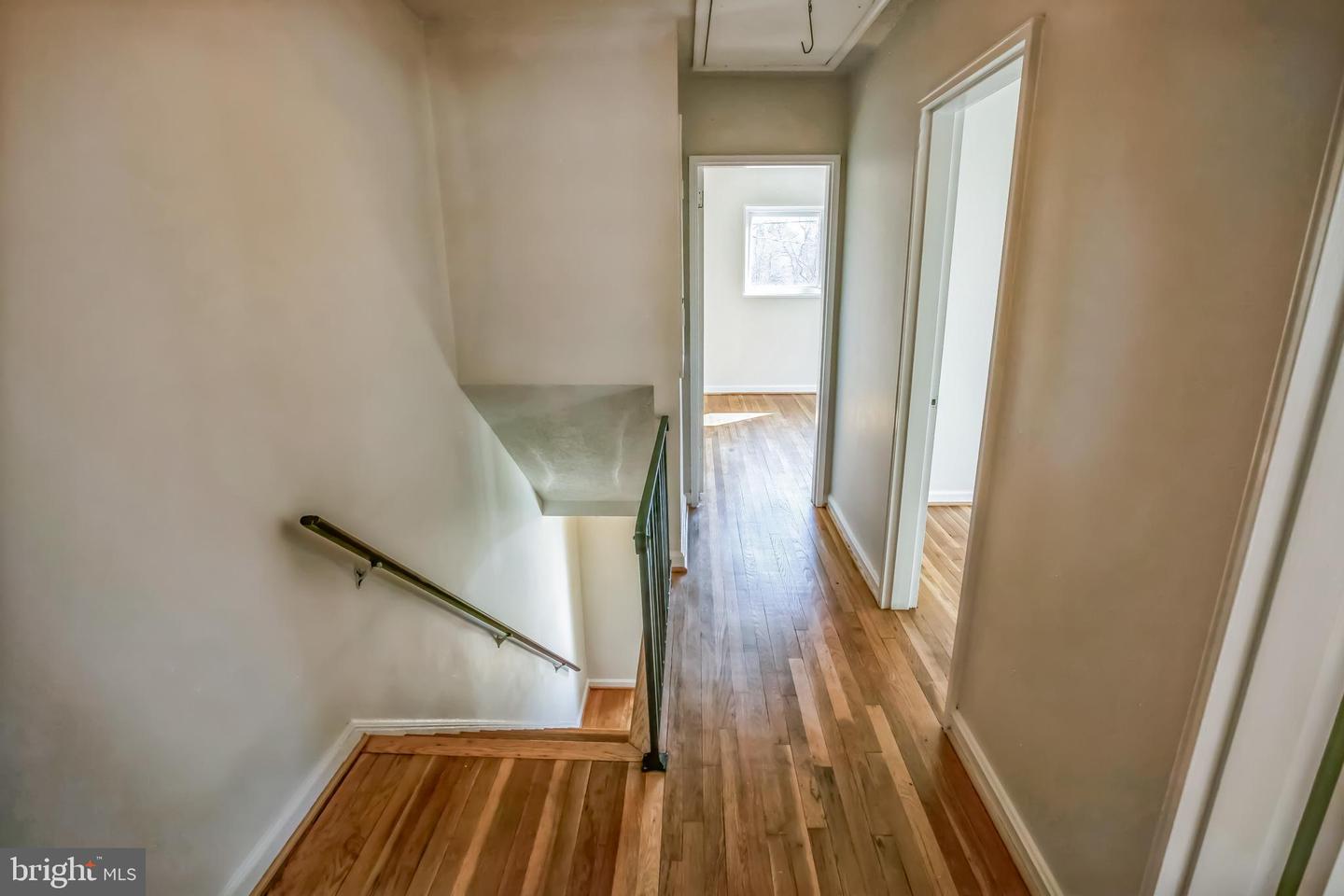 44 W TAYLOR RUN PKWY, ALEXANDRIA, Virginia 22314, 3 Bedrooms Bedrooms, ,1 BathroomBathrooms,Residential,For sale,44 W TAYLOR RUN PKWY,VAAX2042146 MLS # VAAX2042146