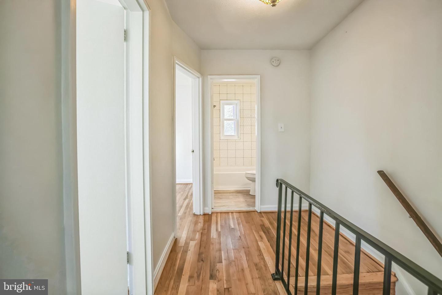 44 W TAYLOR RUN PKWY, ALEXANDRIA, Virginia 22314, 3 Bedrooms Bedrooms, ,1 BathroomBathrooms,Residential,For sale,44 W TAYLOR RUN PKWY,VAAX2042146 MLS # VAAX2042146