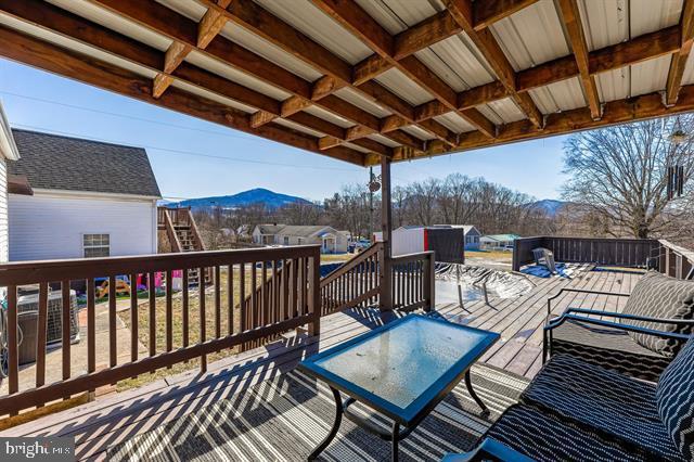 885 W MAIN ST, STANLEY, Virginia 22851, 4 Bedrooms Bedrooms, ,2 BathroomsBathrooms,Residential,For sale,885 W MAIN ST,VAPA2004512 MLS # VAPA2004512