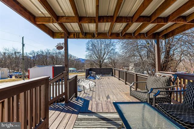 885 W MAIN ST, STANLEY, Virginia 22851, 4 Bedrooms Bedrooms, ,2 BathroomsBathrooms,Residential,For sale,885 W MAIN ST,VAPA2004512 MLS # VAPA2004512