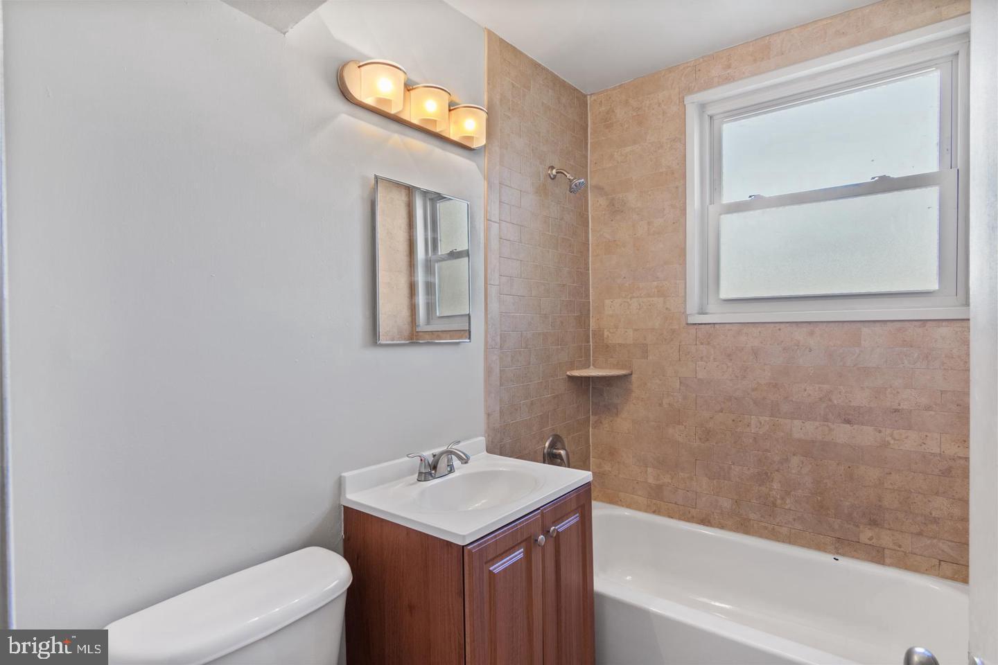 2850 HARTFORD ST SE #304, WASHINGTON, District Of Columbia 20020, 2 Bedrooms Bedrooms, ,1 BathroomBathrooms,Residential,For sale,2850 HARTFORD ST SE #304,DCDC2187300 MLS # DCDC2187300