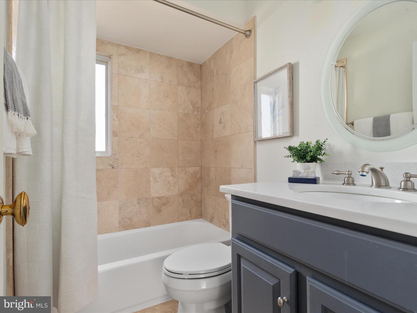 913 JEFFERSON ST, ALEXANDRIA, Virginia 22314, 3 Bedrooms Bedrooms, ,2 BathroomsBathrooms,Residential,For sale,913 JEFFERSON ST,VAAX2040678 MLS # VAAX2040678