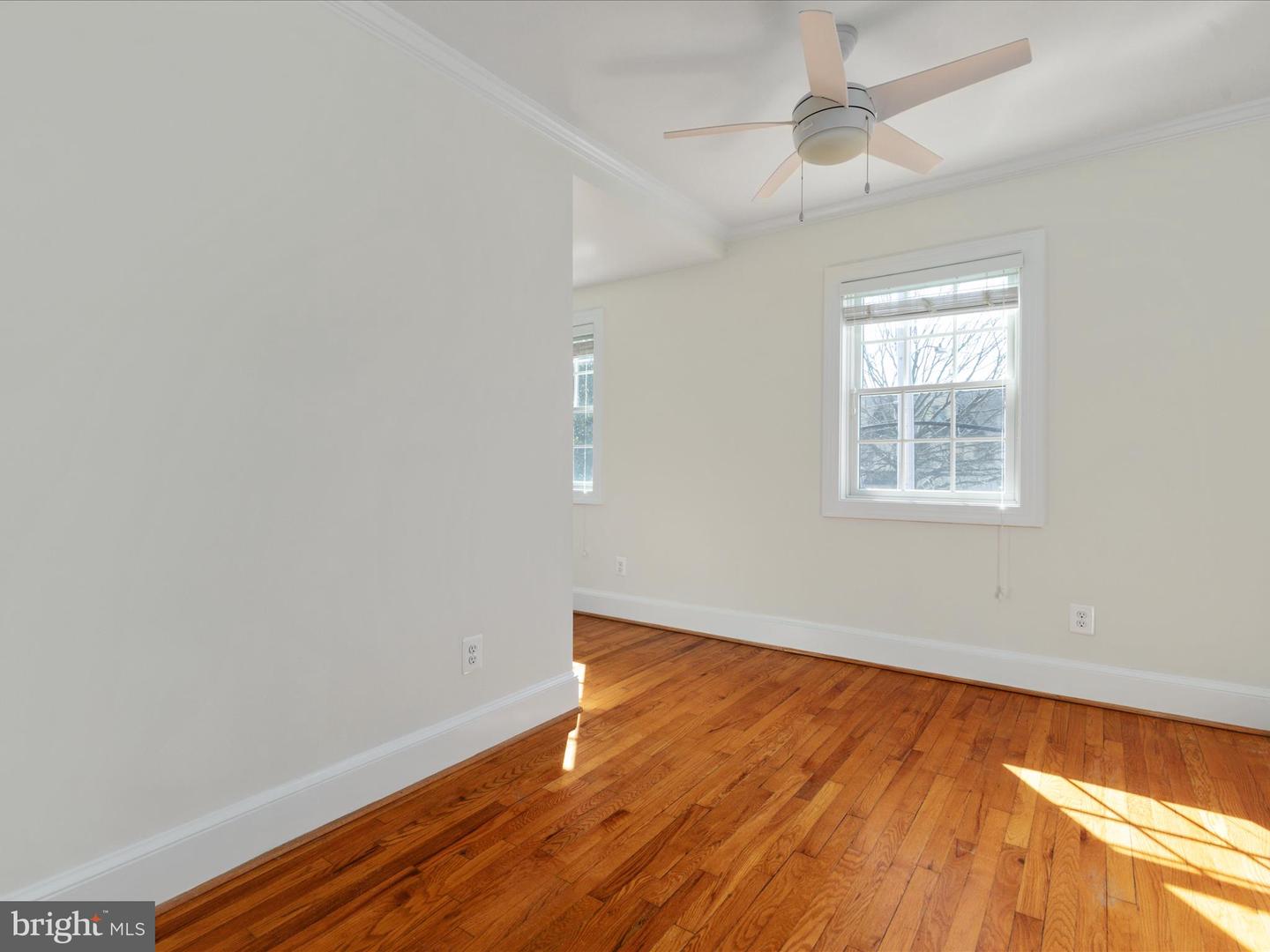 913 JEFFERSON ST, ALEXANDRIA, Virginia 22314, 3 Bedrooms Bedrooms, ,2 BathroomsBathrooms,Residential,For sale,913 JEFFERSON ST,VAAX2040678 MLS # VAAX2040678