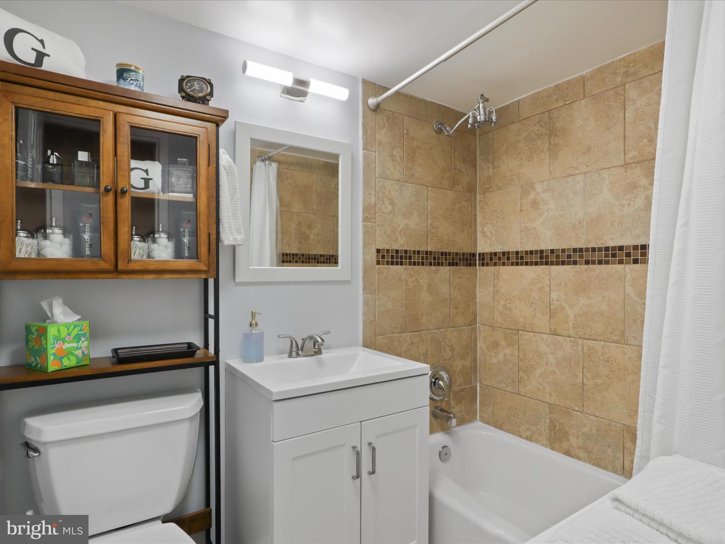 2500 VAN DORN ST N #1128, ALEXANDRIA, Virginia 22302, 3 Bedrooms Bedrooms, ,2 BathroomsBathrooms,Residential,For sale,2500 VAN DORN ST N #1128,VAAX2040772 MLS # VAAX2040772