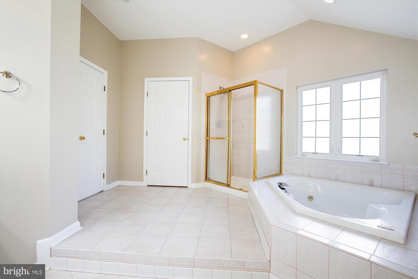 11728 CREST MAPLE DR, WOODBRIDGE, Virginia 22192, 4 Bedrooms Bedrooms, ,3 BathroomsBathrooms,Residential,For sale,11728 CREST MAPLE DR,VAPW2088292 MLS # VAPW2088292