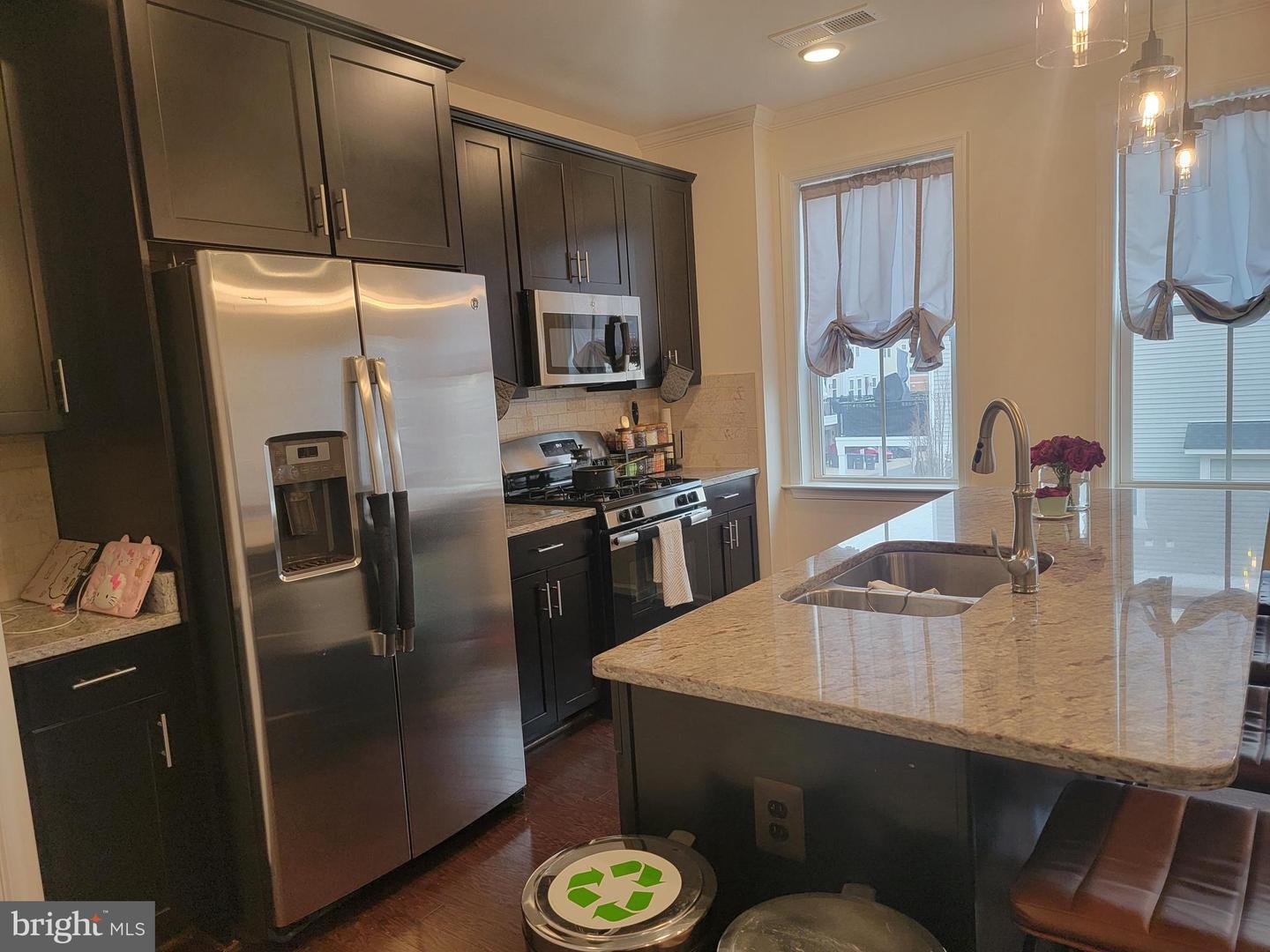 42043 BERKLEY HILL TER, ALDIE, Virginia 20105, 3 Bedrooms Bedrooms, ,2 BathroomsBathrooms,Residential,For sale,42043 BERKLEY HILL TER,VALO2089610 MLS # VALO2089610