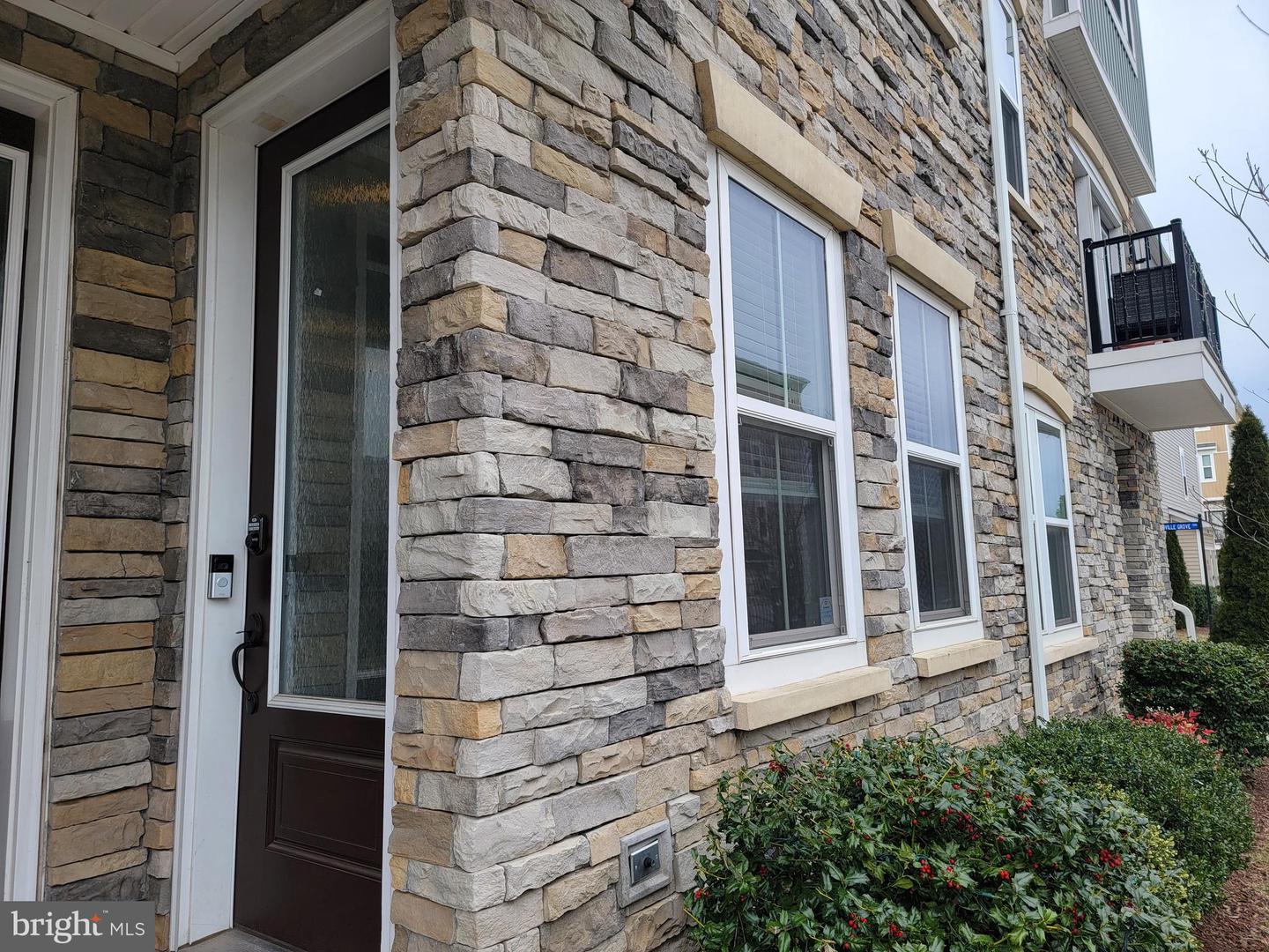 42043 BERKLEY HILL TER, ALDIE, Virginia 20105, 3 Bedrooms Bedrooms, ,2 BathroomsBathrooms,Residential,For sale,42043 BERKLEY HILL TER,VALO2089610 MLS # VALO2089610