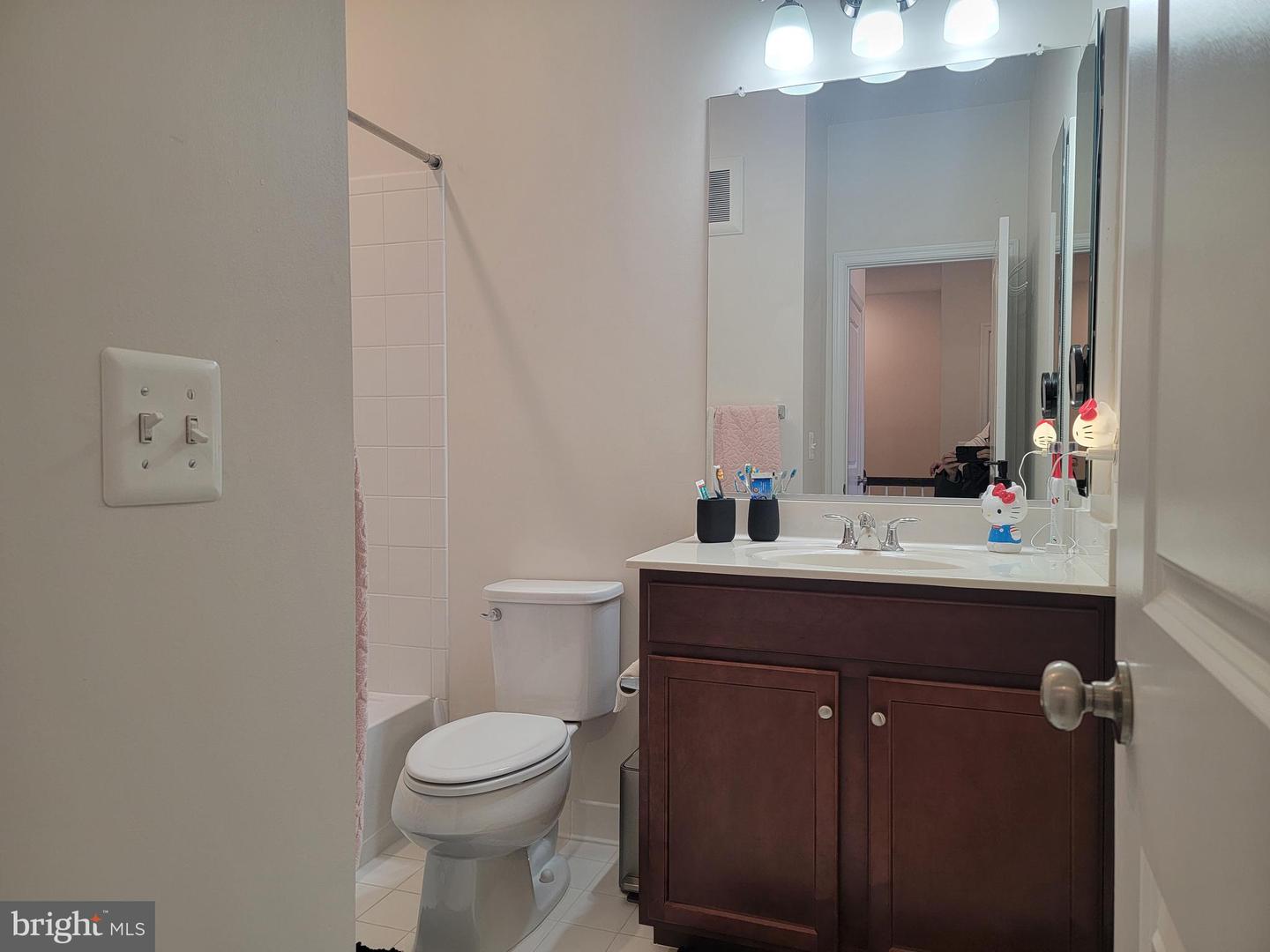 42043 BERKLEY HILL TER, ALDIE, Virginia 20105, 3 Bedrooms Bedrooms, ,2 BathroomsBathrooms,Residential,For sale,42043 BERKLEY HILL TER,VALO2089610 MLS # VALO2089610