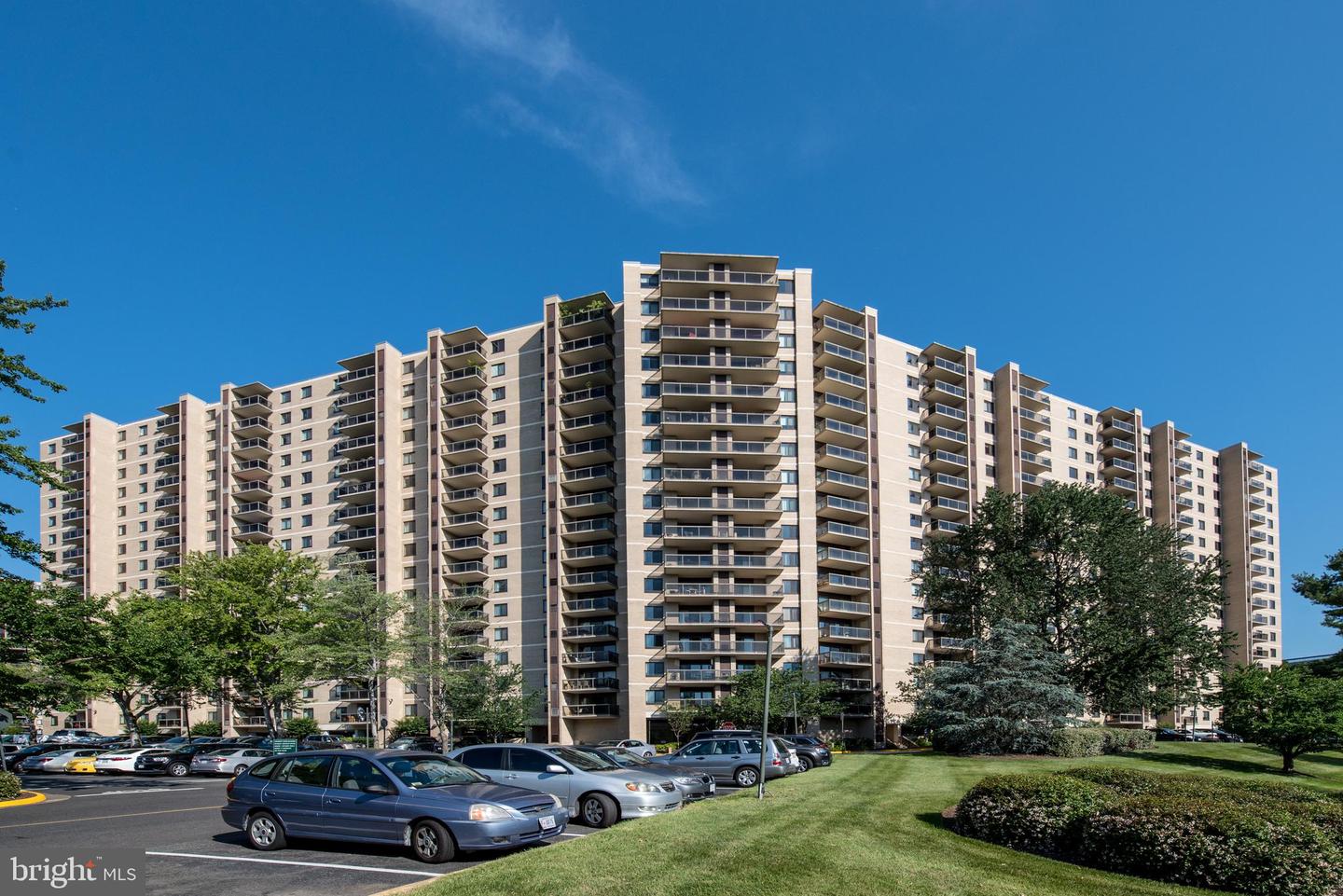 307 YOAKUM PKWY #1518, ALEXANDRIA, Virginia 22304, 1 Bedroom Bedrooms, ,1 BathroomBathrooms,Residential,For sale,307 YOAKUM PKWY #1518,VAAX2042136 MLS # VAAX2042136