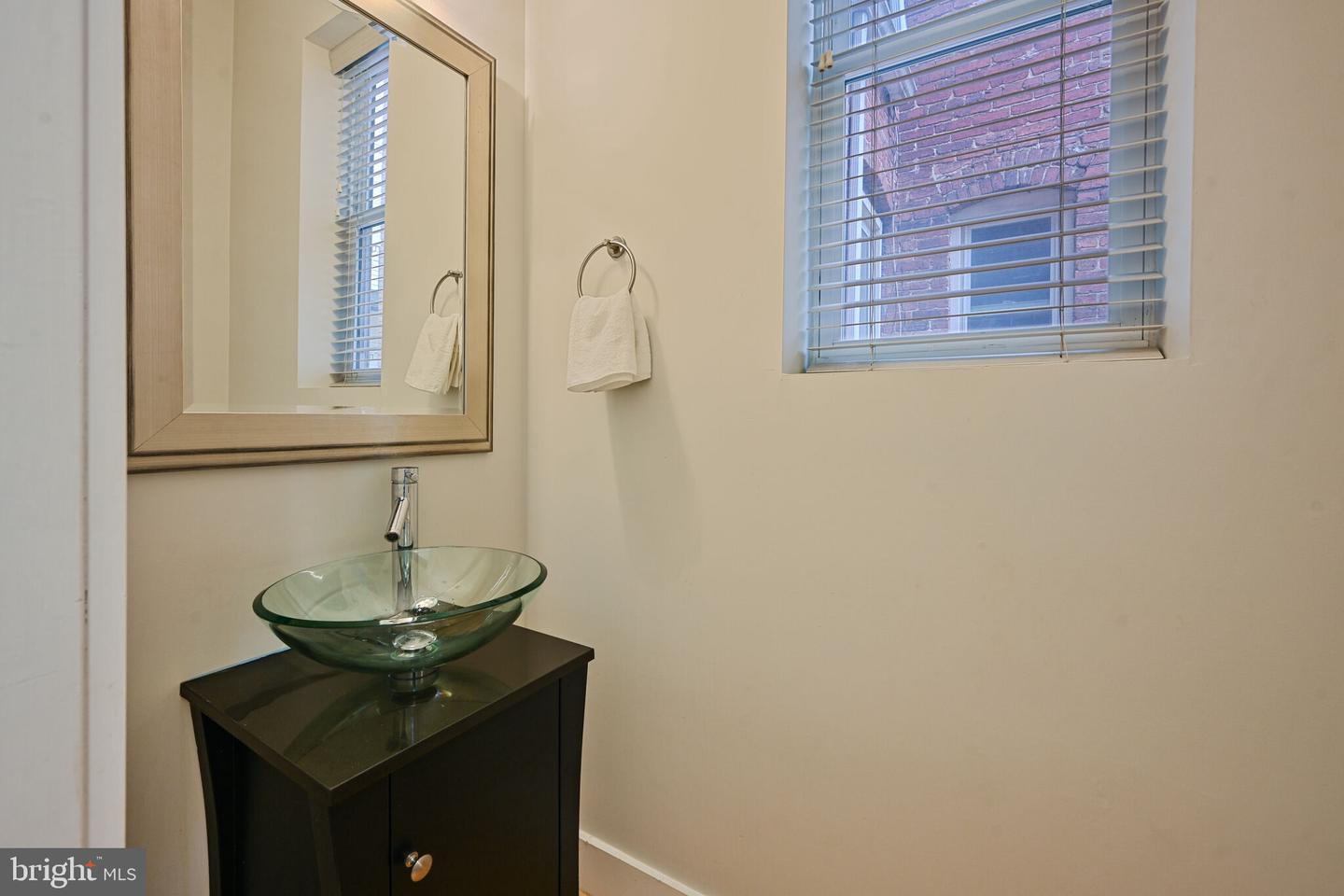 1241 KENYON ST NW #1, WASHINGTON, District Of Columbia 20010, 2 Bedrooms Bedrooms, ,2 BathroomsBathrooms,Residential,For sale,1241 KENYON ST NW #1,DCDC2186610 MLS # DCDC2186610