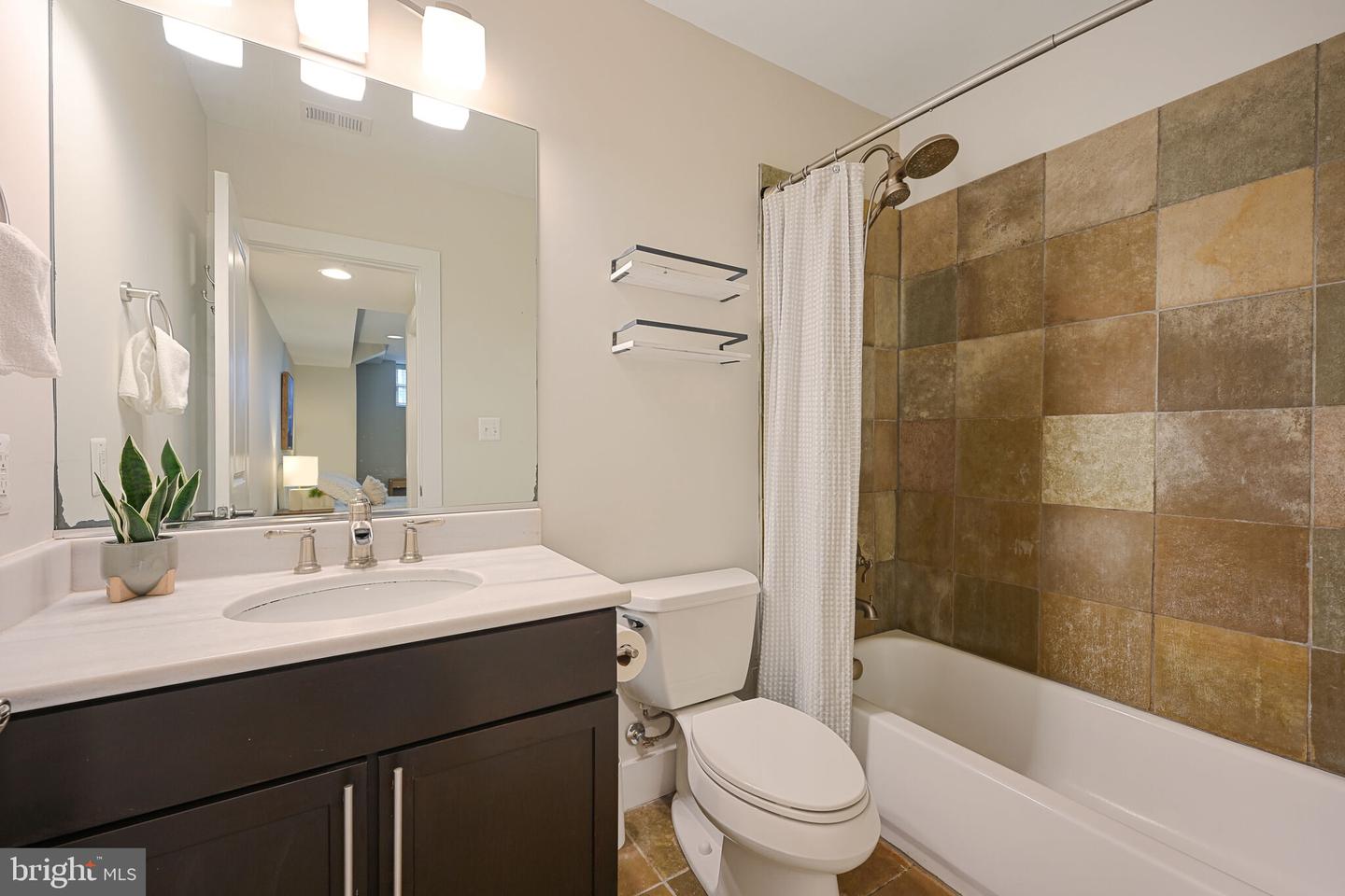 1241 KENYON ST NW #1, WASHINGTON, District Of Columbia 20010, 2 Bedrooms Bedrooms, ,2 BathroomsBathrooms,Residential,For sale,1241 KENYON ST NW #1,DCDC2186610 MLS # DCDC2186610