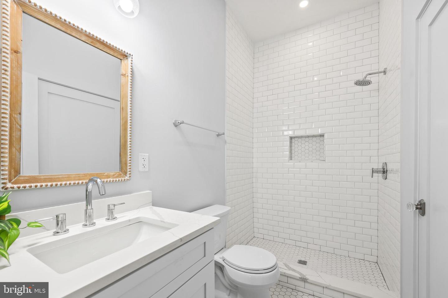 1713 N CAMERON ST, ARLINGTON, Virginia 22207, 6 Bedrooms Bedrooms, ,7 BathroomsBathrooms,Residential,For sale,1713 N CAMERON ST,VAAR2053866 MLS # VAAR2053866
