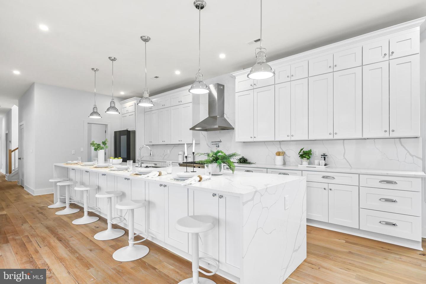 1713 N CAMERON ST, ARLINGTON, Virginia 22207, 6 Bedrooms Bedrooms, ,7 BathroomsBathrooms,Residential,For sale,1713 N CAMERON ST,VAAR2053866 MLS # VAAR2053866
