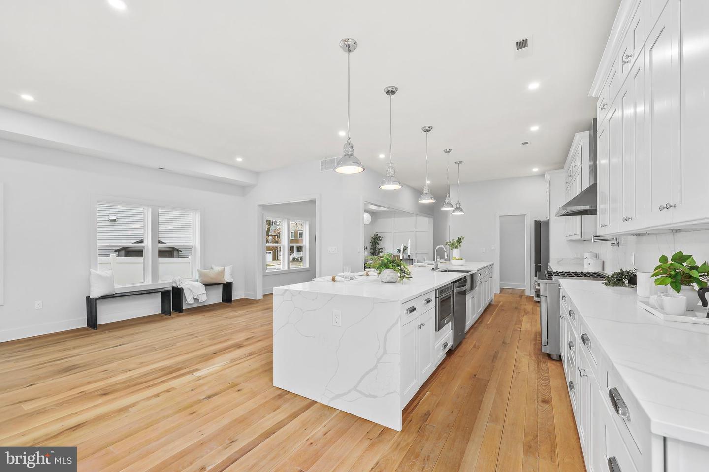 1713 N CAMERON ST, ARLINGTON, Virginia 22207, 6 Bedrooms Bedrooms, ,7 BathroomsBathrooms,Residential,For sale,1713 N CAMERON ST,VAAR2053866 MLS # VAAR2053866