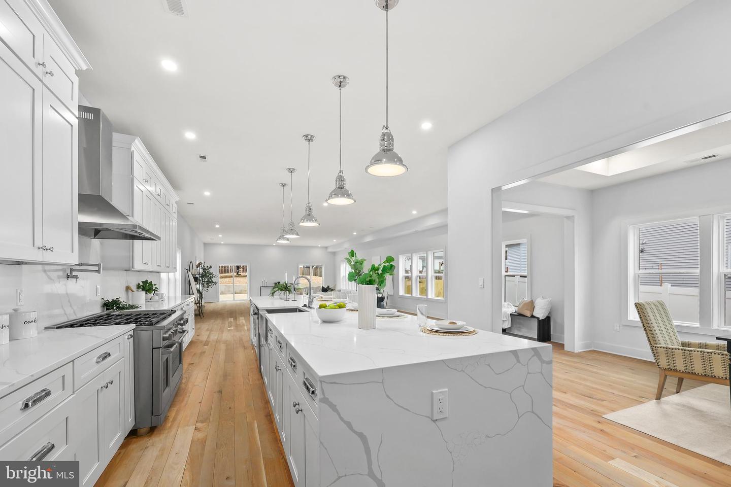 1713 N CAMERON ST, ARLINGTON, Virginia 22207, 6 Bedrooms Bedrooms, ,7 BathroomsBathrooms,Residential,For sale,1713 N CAMERON ST,VAAR2053866 MLS # VAAR2053866
