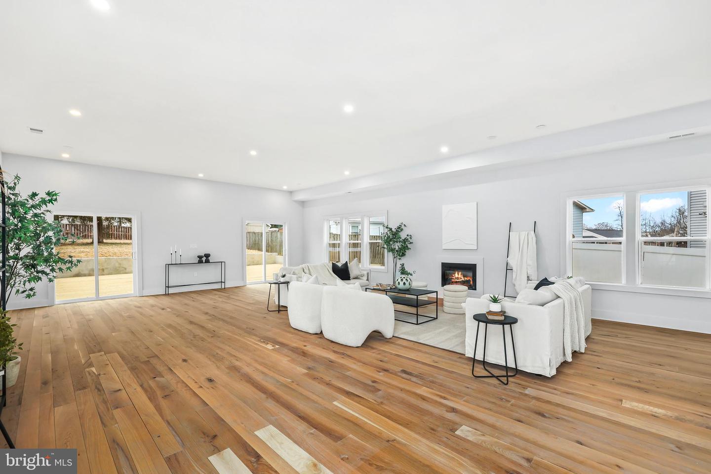 1713 N CAMERON ST, ARLINGTON, Virginia 22207, 6 Bedrooms Bedrooms, ,7 BathroomsBathrooms,Residential,For sale,1713 N CAMERON ST,VAAR2053866 MLS # VAAR2053866