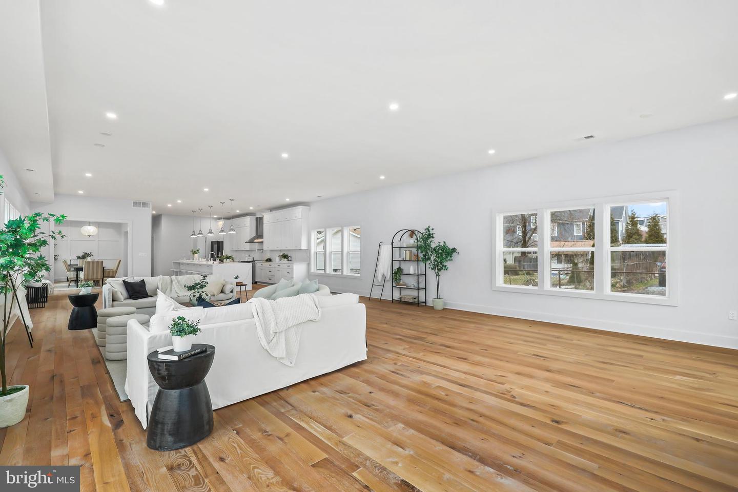 1713 N CAMERON ST, ARLINGTON, Virginia 22207, 6 Bedrooms Bedrooms, ,7 BathroomsBathrooms,Residential,For sale,1713 N CAMERON ST,VAAR2053866 MLS # VAAR2053866