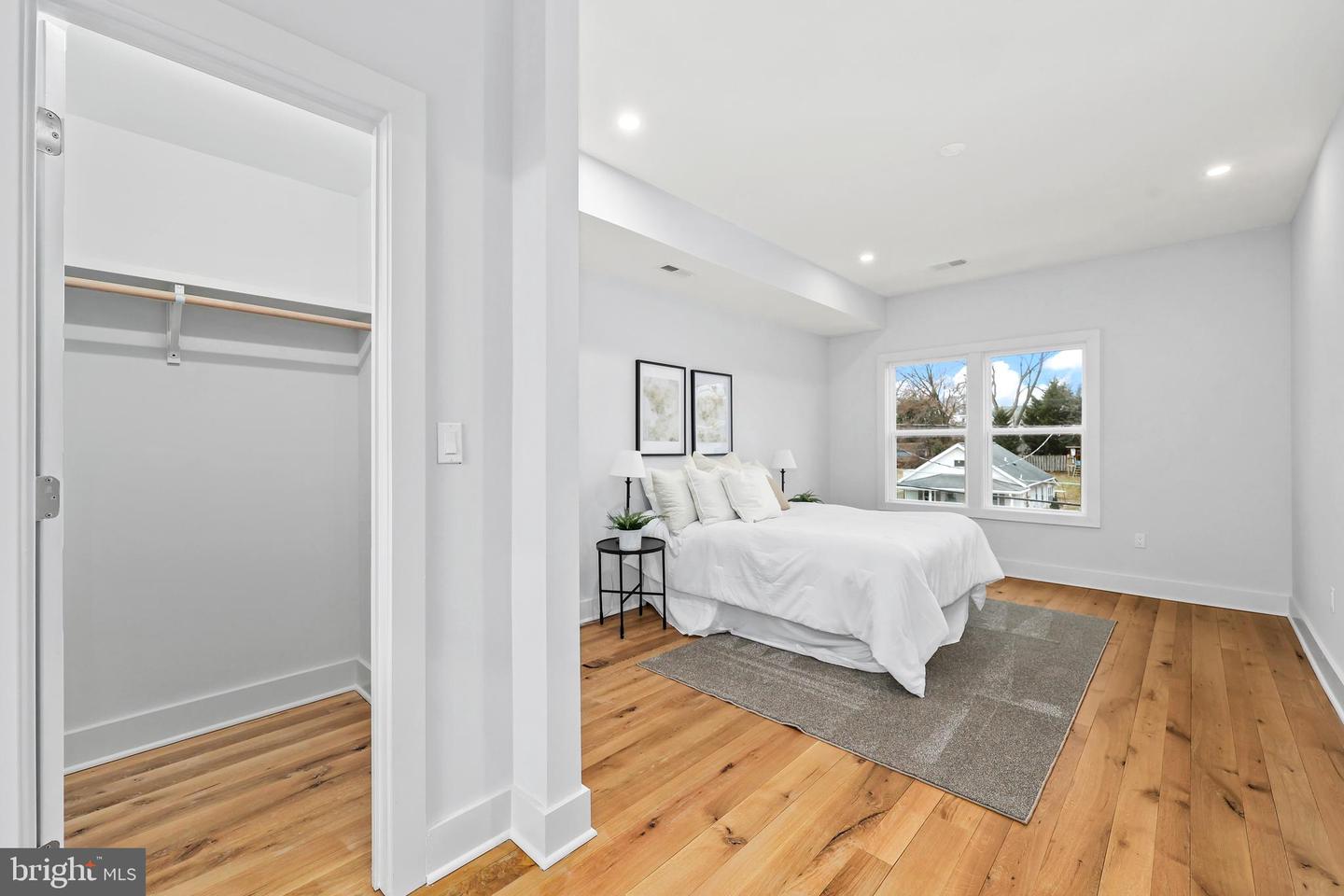 1713 N CAMERON ST, ARLINGTON, Virginia 22207, 6 Bedrooms Bedrooms, ,7 BathroomsBathrooms,Residential,For sale,1713 N CAMERON ST,VAAR2053866 MLS # VAAR2053866