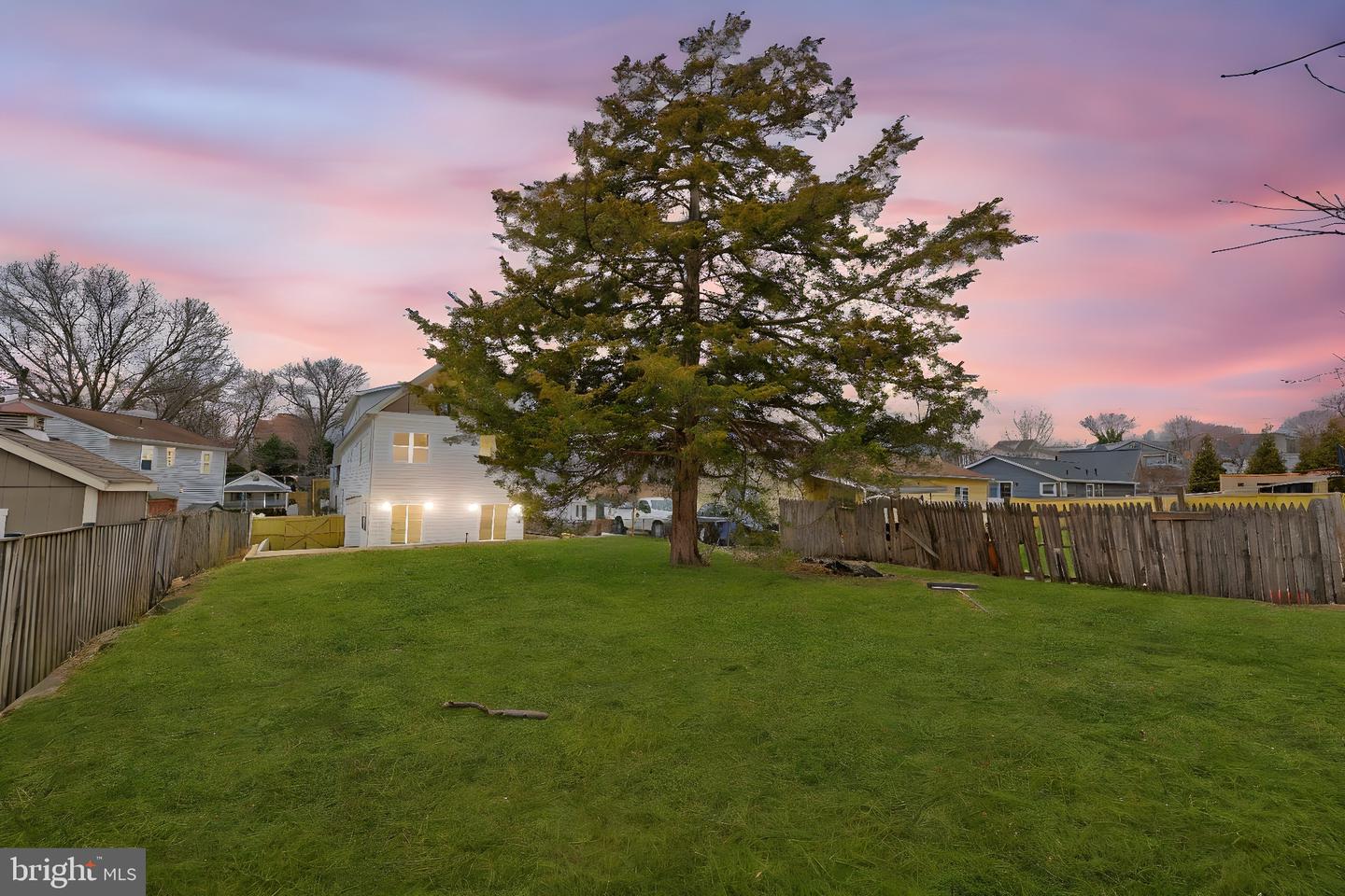 1713 N CAMERON ST, ARLINGTON, Virginia 22207, 6 Bedrooms Bedrooms, ,7 BathroomsBathrooms,Residential,For sale,1713 N CAMERON ST,VAAR2053866 MLS # VAAR2053866