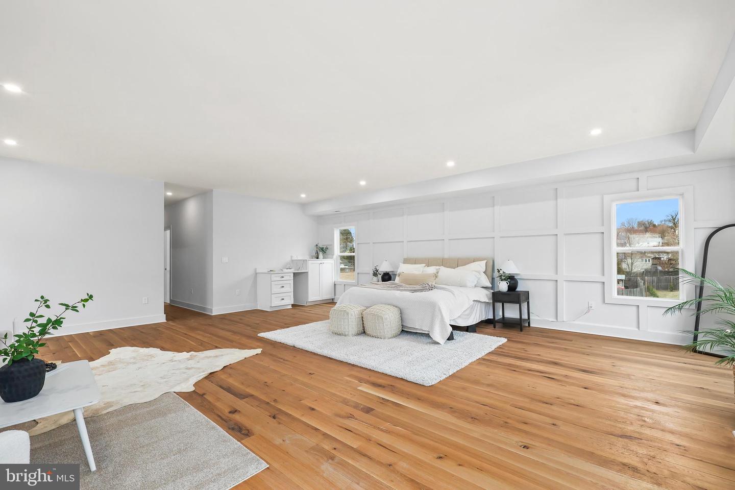 1713 N CAMERON ST, ARLINGTON, Virginia 22207, 6 Bedrooms Bedrooms, ,7 BathroomsBathrooms,Residential,For sale,1713 N CAMERON ST,VAAR2053866 MLS # VAAR2053866
