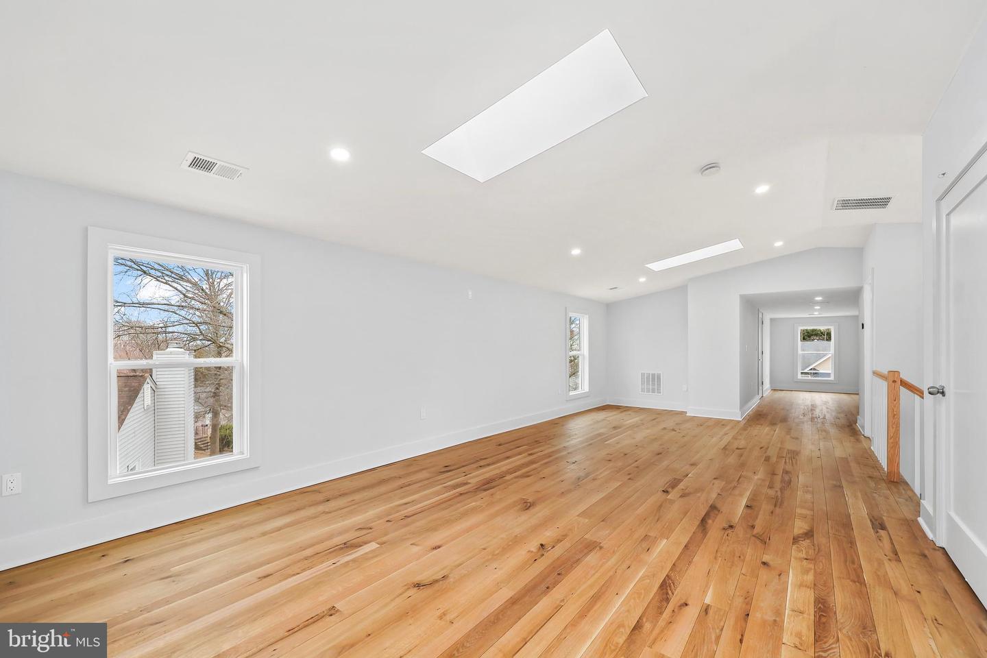 1713 N CAMERON ST, ARLINGTON, Virginia 22207, 6 Bedrooms Bedrooms, ,7 BathroomsBathrooms,Residential,For sale,1713 N CAMERON ST,VAAR2053866 MLS # VAAR2053866