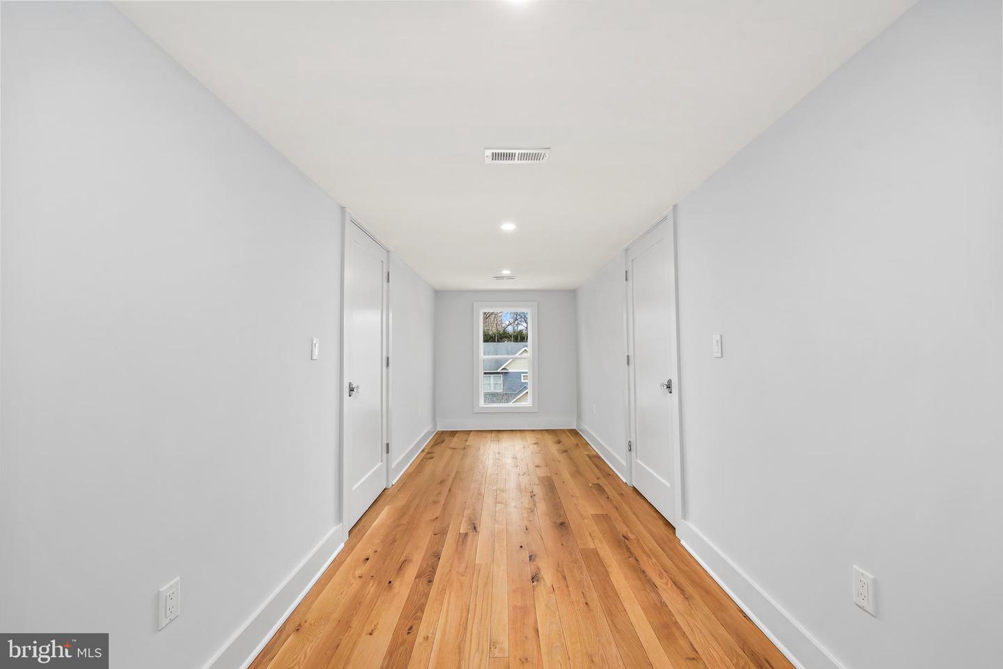 1713 N CAMERON ST, ARLINGTON, Virginia 22207, 6 Bedrooms Bedrooms, ,7 BathroomsBathrooms,Residential,For sale,1713 N CAMERON ST,VAAR2053866 MLS # VAAR2053866