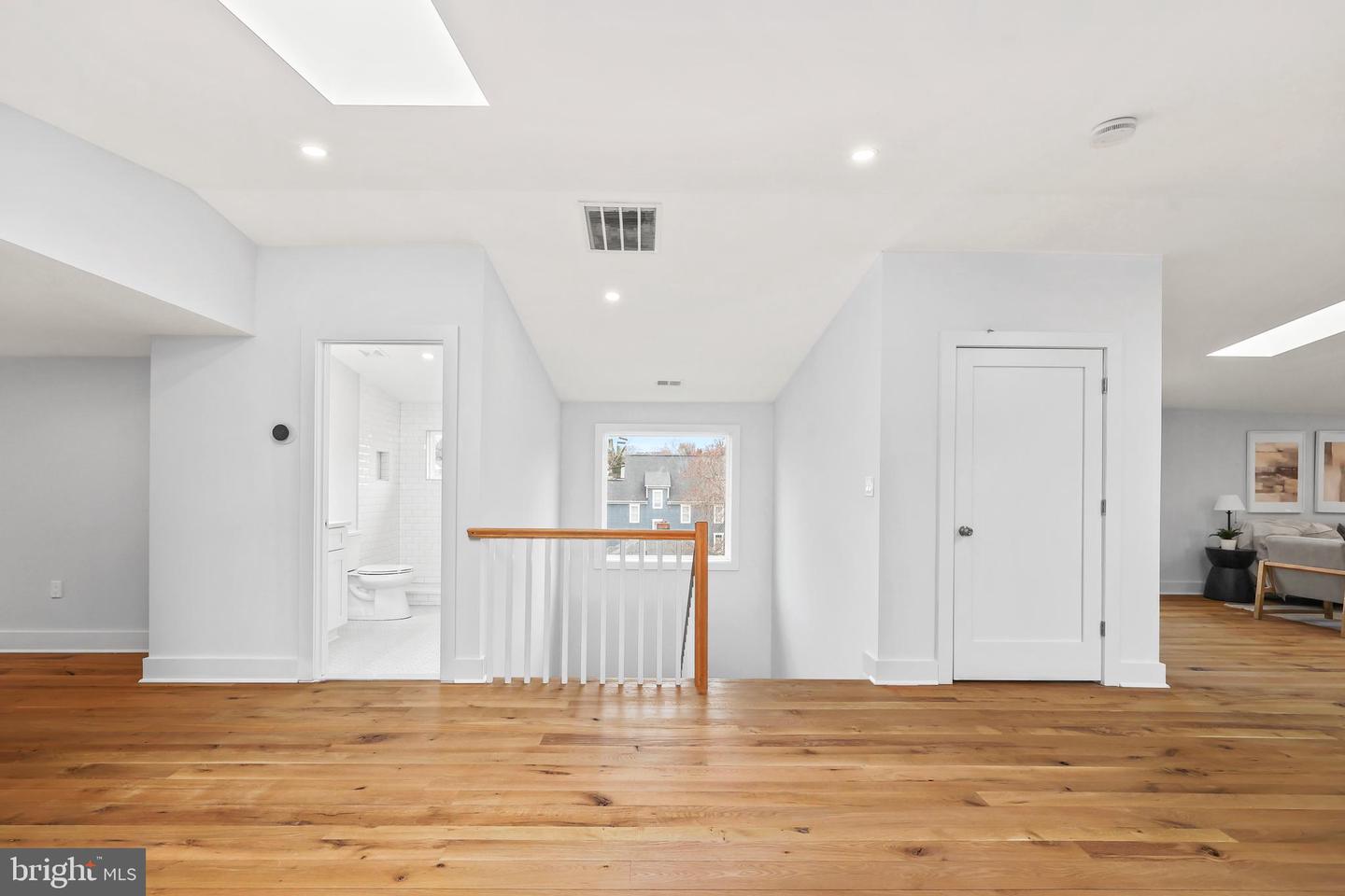 1713 N CAMERON ST, ARLINGTON, Virginia 22207, 6 Bedrooms Bedrooms, ,7 BathroomsBathrooms,Residential,For sale,1713 N CAMERON ST,VAAR2053866 MLS # VAAR2053866