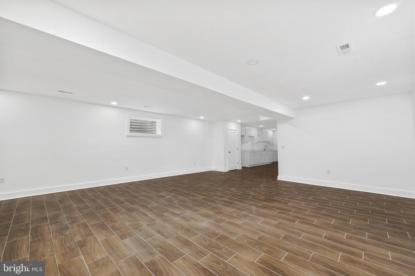 1713 N CAMERON ST, ARLINGTON, Virginia 22207, 6 Bedrooms Bedrooms, ,7 BathroomsBathrooms,Residential,For sale,1713 N CAMERON ST,VAAR2053866 MLS # VAAR2053866