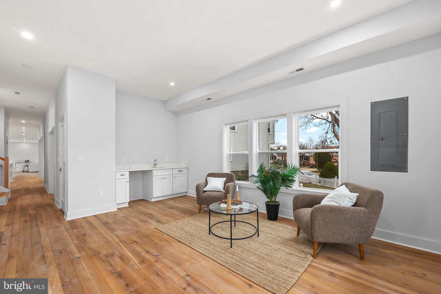 1713 N CAMERON ST, ARLINGTON, Virginia 22207, 6 Bedrooms Bedrooms, ,7 BathroomsBathrooms,Residential,For sale,1713 N CAMERON ST,VAAR2053866 MLS # VAAR2053866