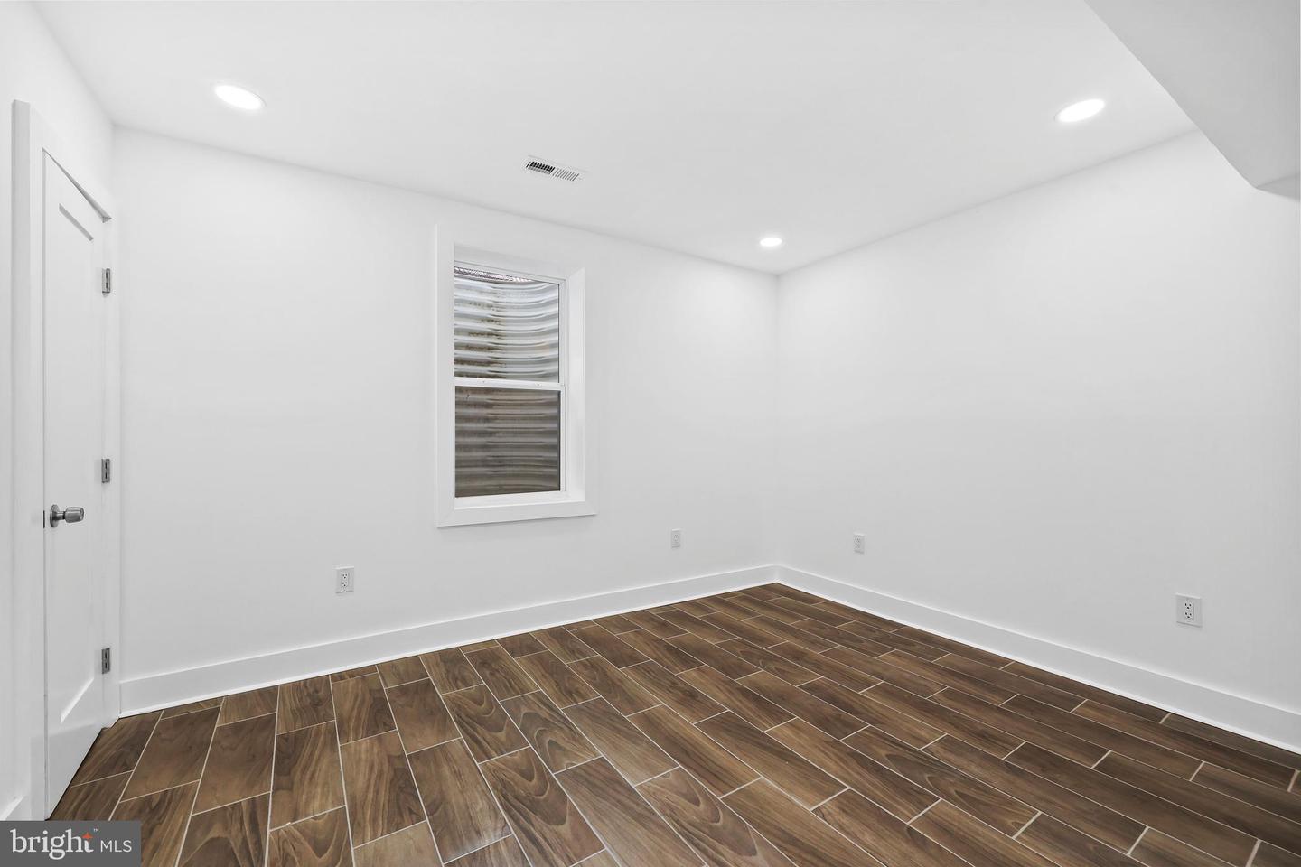 1713 N CAMERON ST, ARLINGTON, Virginia 22207, 6 Bedrooms Bedrooms, ,7 BathroomsBathrooms,Residential,For sale,1713 N CAMERON ST,VAAR2053866 MLS # VAAR2053866
