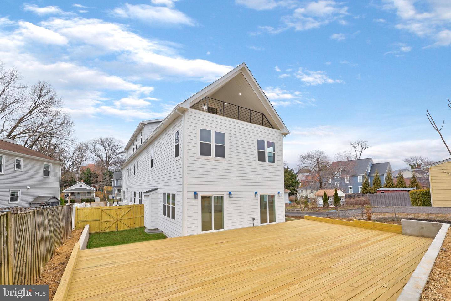 1713 N CAMERON ST, ARLINGTON, Virginia 22207, 6 Bedrooms Bedrooms, ,7 BathroomsBathrooms,Residential,For sale,1713 N CAMERON ST,VAAR2053866 MLS # VAAR2053866