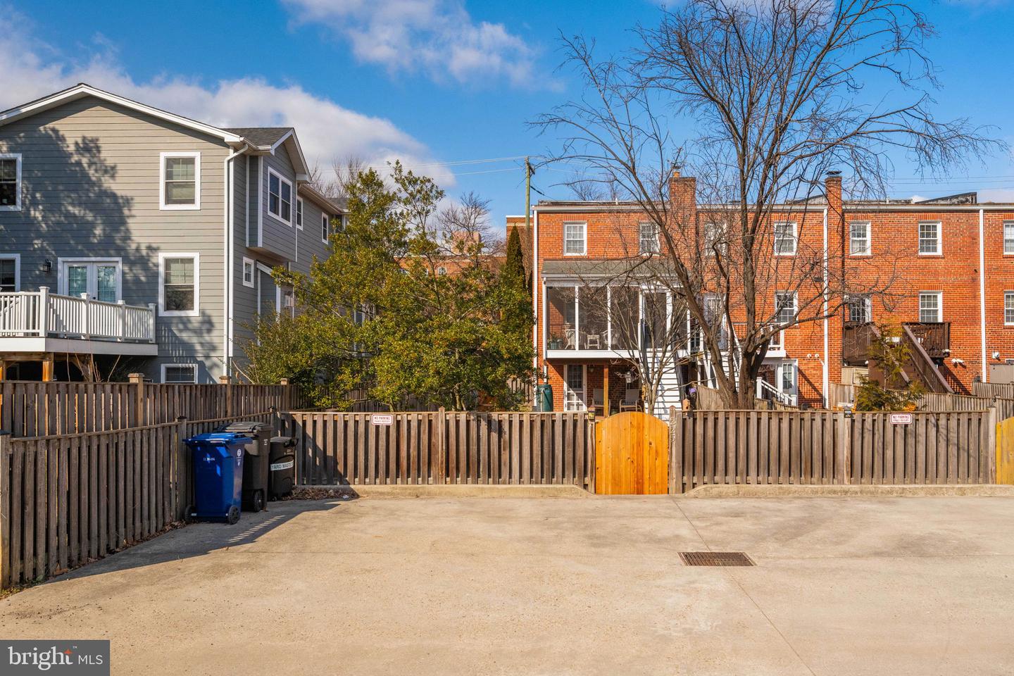 225 E MASON AVE, ALEXANDRIA, Virginia 22301, 2 Bedrooms Bedrooms, ,1 BathroomBathrooms,Residential,For sale,225 E MASON AVE,VAAX2042258 MLS # VAAX2042258