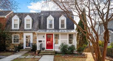 225 E MASON AVE, ALEXANDRIA, Virginia 22301, 2 Bedrooms Bedrooms, ,1 BathroomBathrooms,Residential,For sale,225 E MASON AVE,VAAX2042258 MLS # VAAX2042258