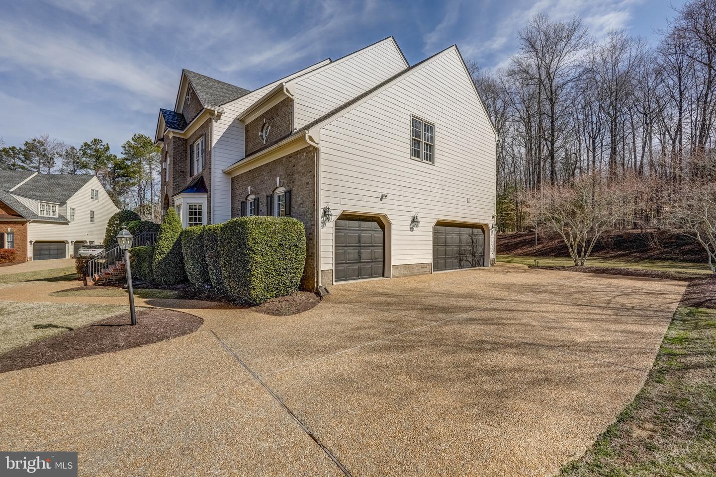 16000 PINE VALE PL, MIDLOTHIAN, Virginia 23113, 5 Bedrooms Bedrooms, ,4 BathroomsBathrooms,Residential,For sale,16000 PINE VALE PL,VACF2001034 MLS # VACF2001034