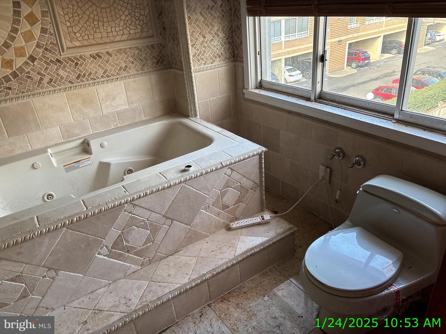 WASHINGTON, District Of Columbia 20024, 2 Bedrooms Bedrooms, ,2 BathroomsBathrooms,Residential,For sale,DCDC2187346 MLS # DCDC2187346
