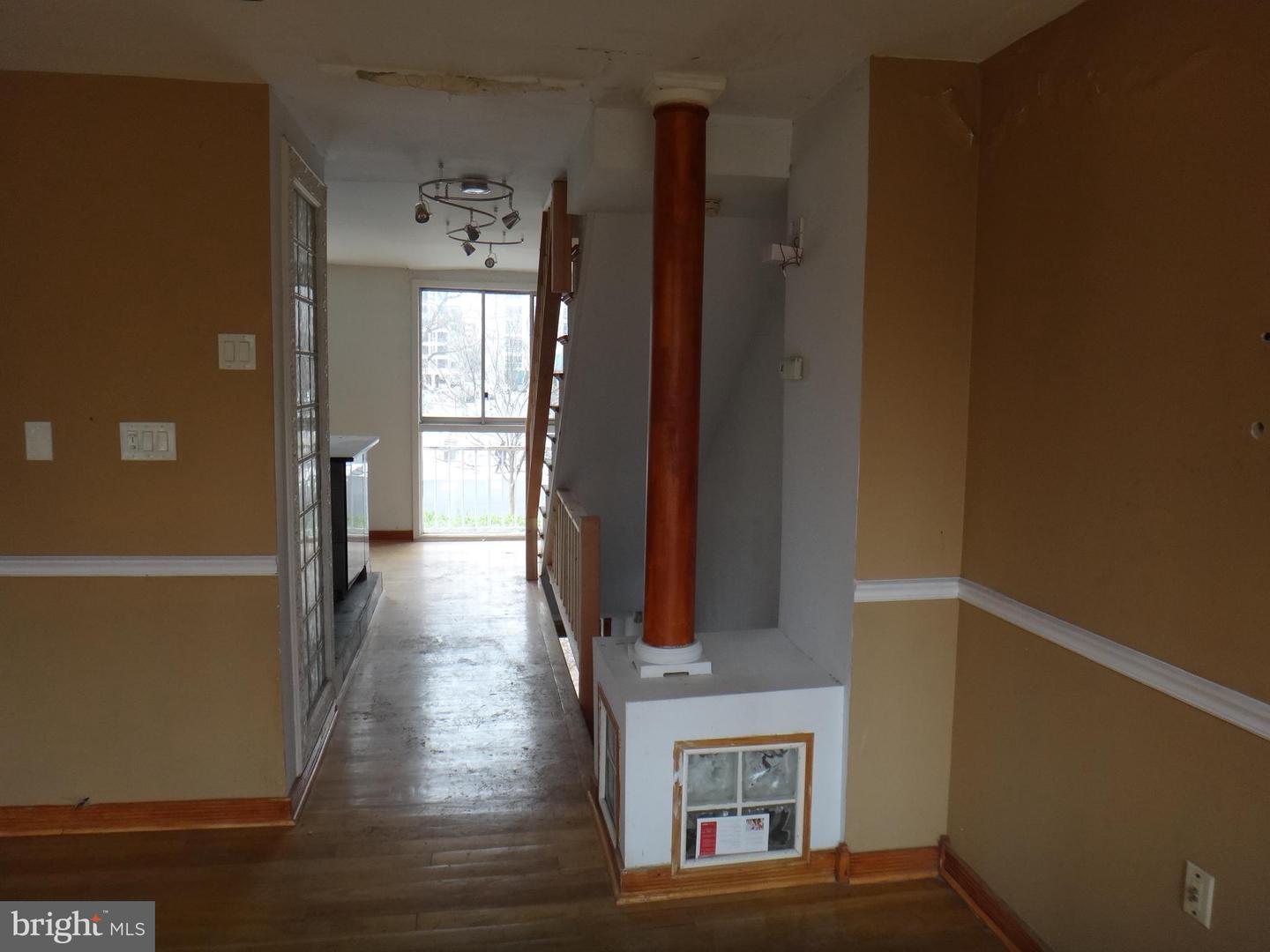 WASHINGTON, District Of Columbia 20024, 2 Bedrooms Bedrooms, ,2 BathroomsBathrooms,Residential,For sale,DCDC2187346 MLS # DCDC2187346