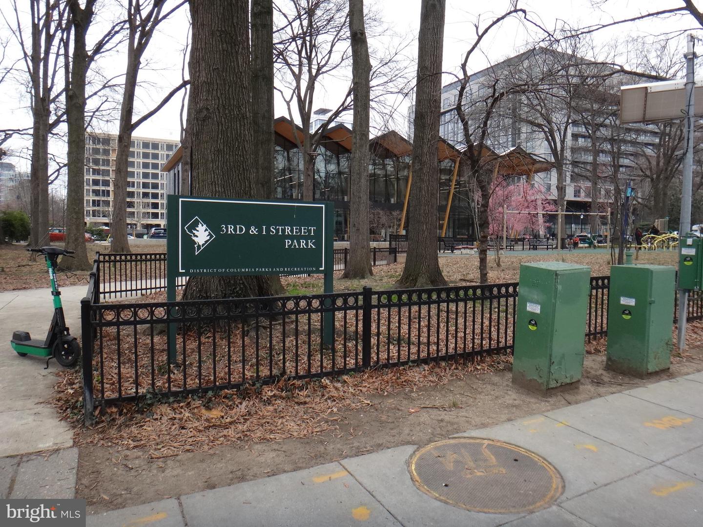 WASHINGTON, District Of Columbia 20024, 2 Bedrooms Bedrooms, ,2 BathroomsBathrooms,Residential,For sale,DCDC2187346 MLS # DCDC2187346