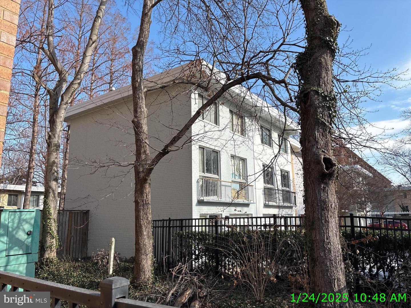 WASHINGTON, District Of Columbia 20024, 2 Bedrooms Bedrooms, ,2 BathroomsBathrooms,Residential,For sale,DCDC2187346 MLS # DCDC2187346