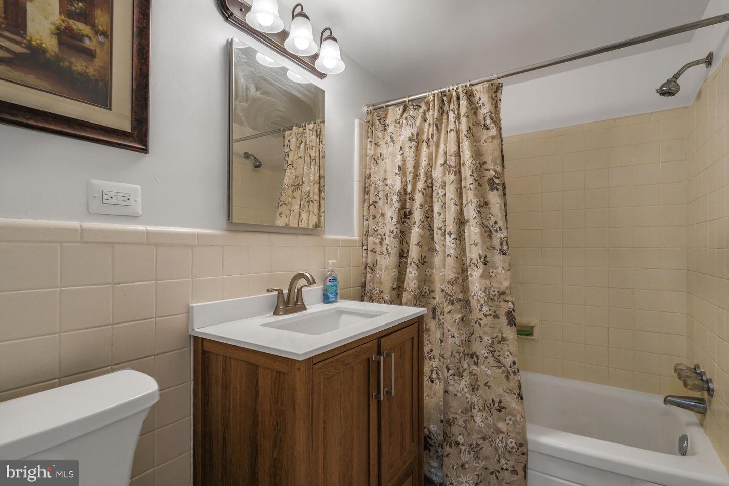 4390 LORCOM LN #702, ARLINGTON, Virginia 22207, 1 Bedroom Bedrooms, ,1 BathroomBathrooms,Residential,For sale,4390 LORCOM LN #702,VAAR2053926 MLS # VAAR2053926