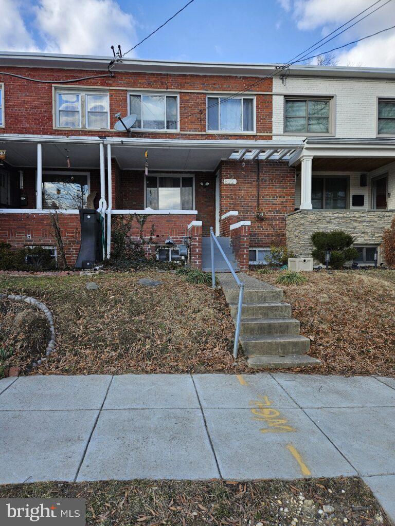 822 CRITTENDEN ST NE, WASHINGTON, District Of Columbia 20017, 3 Bedrooms Bedrooms, 3 Rooms Rooms,2 BathroomsBathrooms,Residential,For sale,822 CRITTENDEN ST NE,DCDC2187328 MLS # DCDC2187328