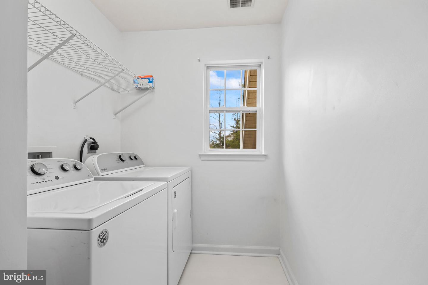 5805 DEEP CREEK DR, FREDERICKSBURG, Virginia 22407, 4 Bedrooms Bedrooms, ,3 BathroomsBathrooms,Residential,For sale,5805 DEEP CREEK DR,VASP2029852 MLS # VASP2029852