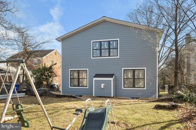 948 N LIVINGSTON ST, ARLINGTON, Virginia 22205, 5 Bedrooms Bedrooms, ,3 BathroomsBathrooms,Residential,For sale,948 N LIVINGSTON ST,VAAR2052562 MLS # VAAR2052562