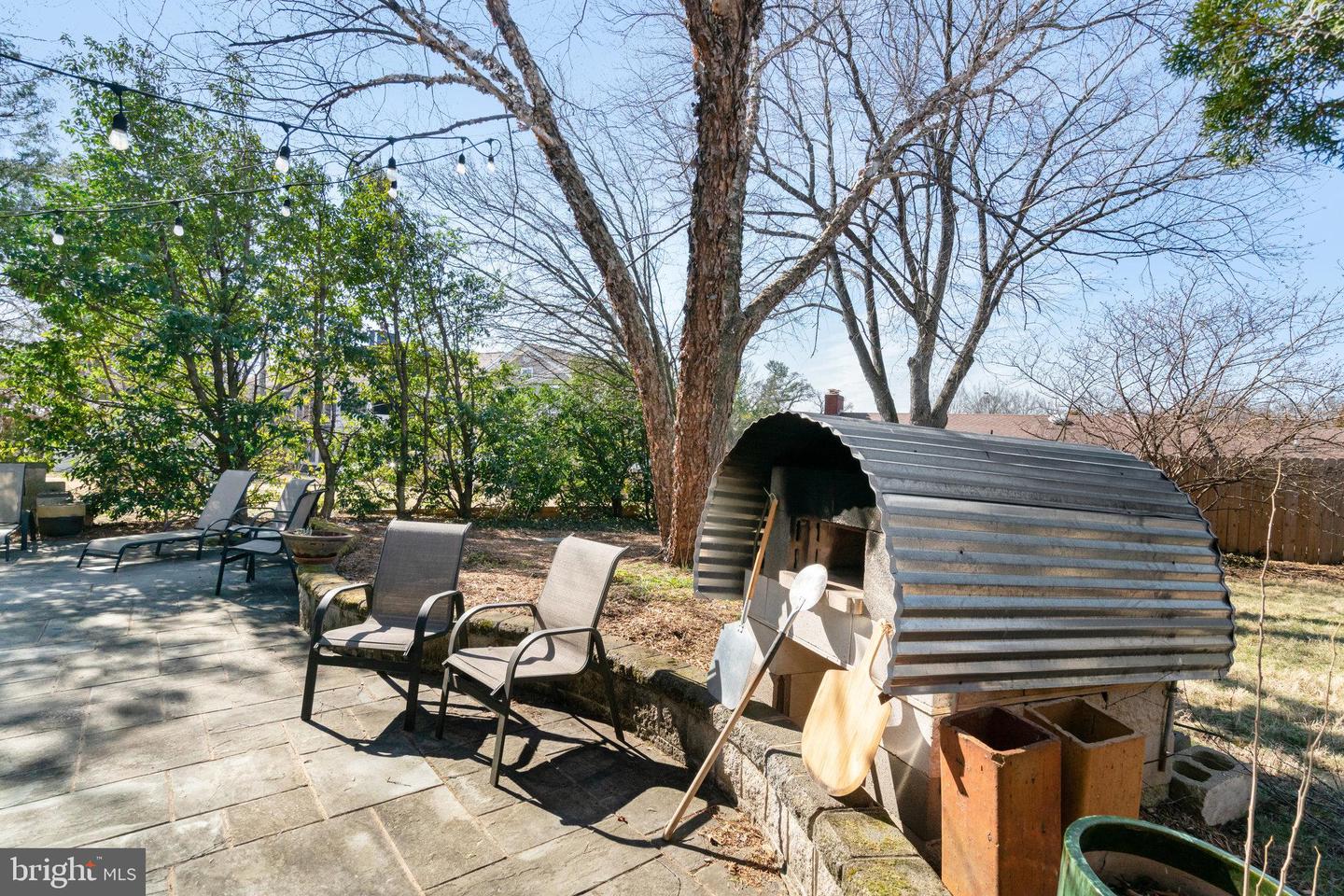 2222 N EMERSON ST, ARLINGTON, Virginia 22207, 3 Bedrooms Bedrooms, ,3 BathroomsBathrooms,Residential,For sale,2222 N EMERSON ST,VAAR2052620 MLS # VAAR2052620