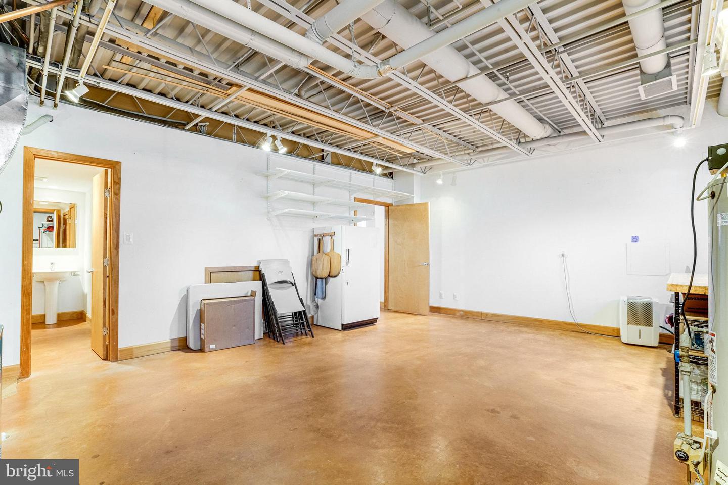 2222 N EMERSON ST, ARLINGTON, Virginia 22207, 3 Bedrooms Bedrooms, ,3 BathroomsBathrooms,Residential,For sale,2222 N EMERSON ST,VAAR2052620 MLS # VAAR2052620